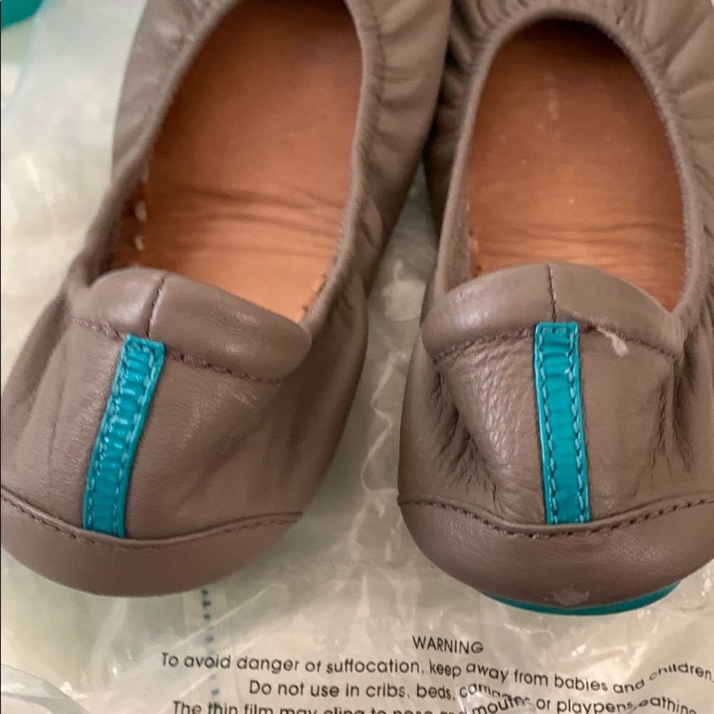 Tieks Taupe Ballet Flats 6 - Picture 6 of 13